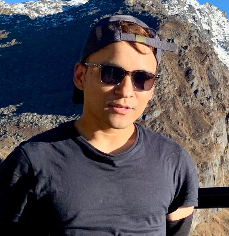 Successful student from Broadway Infosys Mr. ⁨Ravi Shrestha