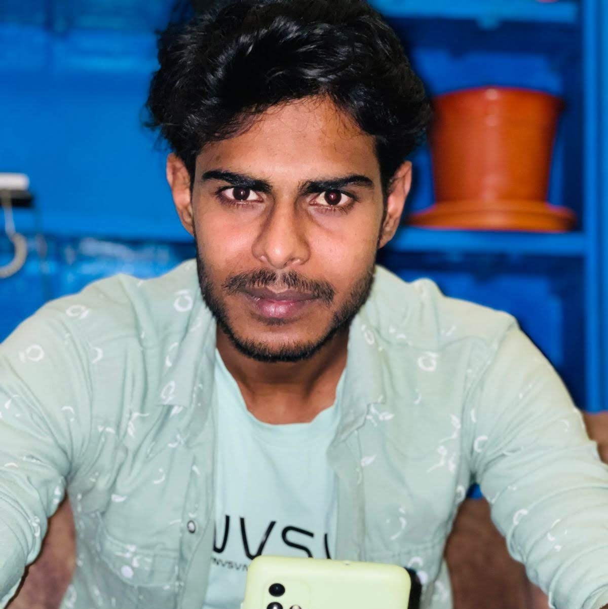 Successful student from Broadway Infosys Mr. ⁨Aniket Kharga