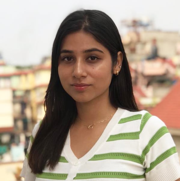 https://broadwayinfosys.com/Successful student from Broadway Infosys Ms. ⁨Pooja Pandey