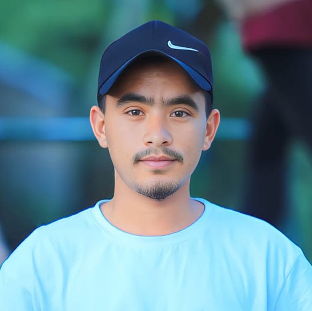 Successful student from Broadway Infosys Mr. ⁨Hardak Budha